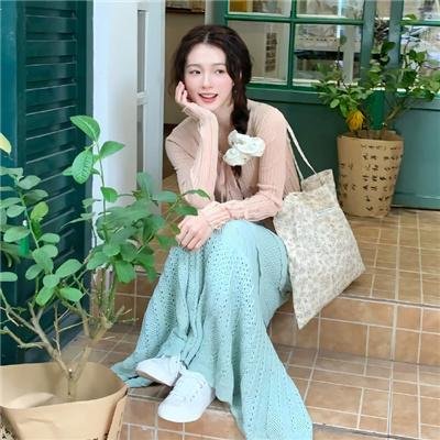 宏观世界海报